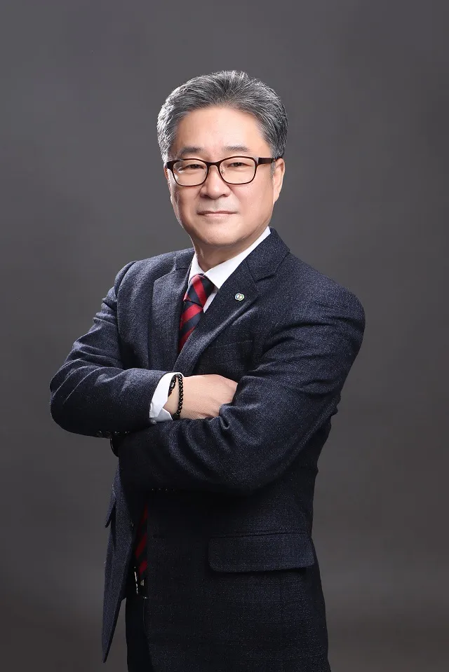 홍태익 대표이사